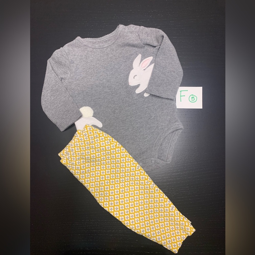 ⭐️2/$8.00⭐️ Carter's 6m Bunny Onesie with Yellow Patterned Leggins